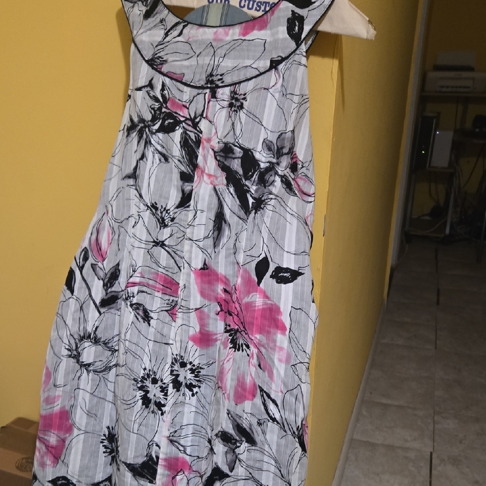 Floral Sleeveless Dress with Pink and Black Accents